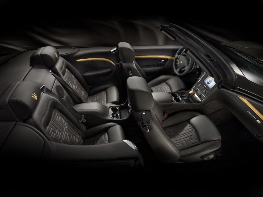  Maserati GranCabrio Fendi 2011 года  (фото 15 из 16)